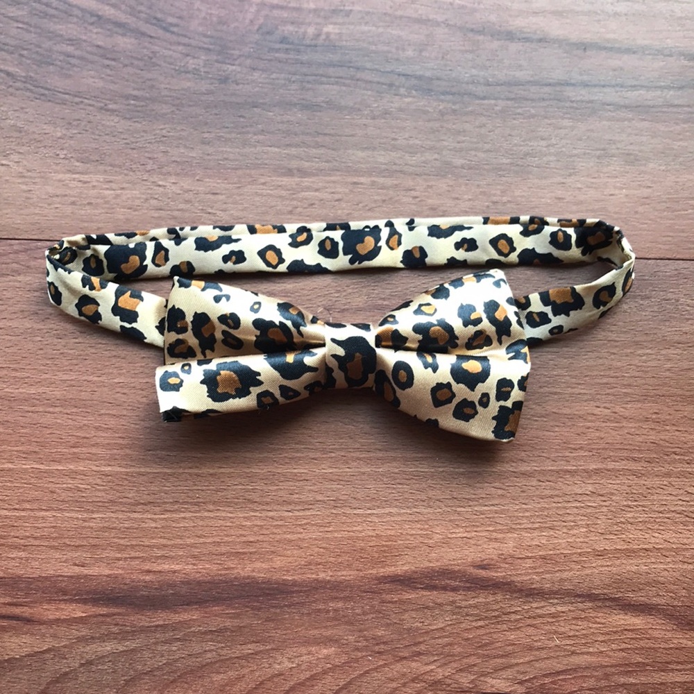 Leopard Print Adjustable Cat/Dog Bow Tie